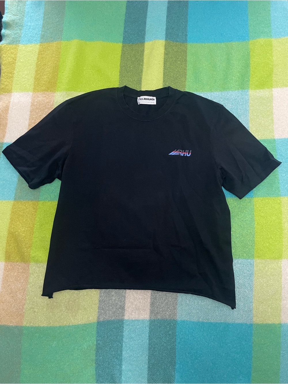 Rhuigi Cropped Boxy black tee